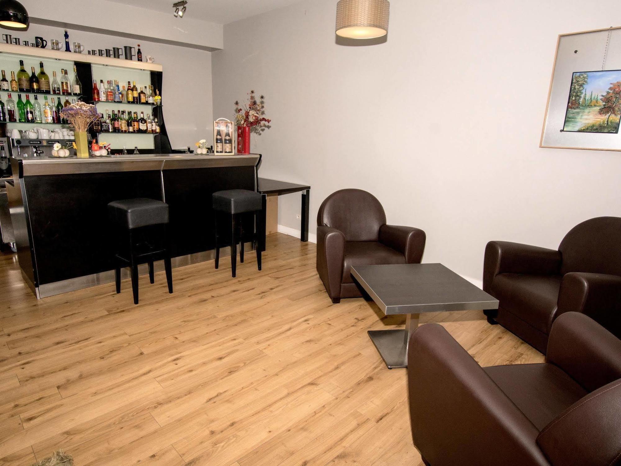 Hotel Le Plat D'Etain Brou Екстер'єр фото